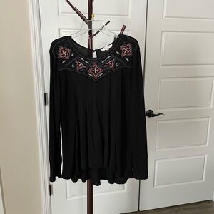 Chic Black Embroidered Women's Blouse